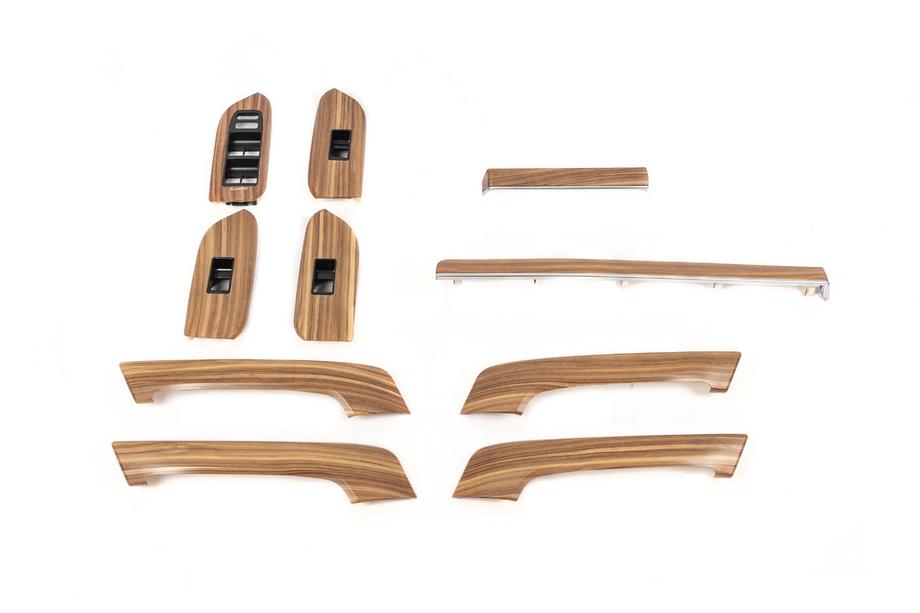Toyota Land Cruiser Prado 150 2009–2023 Set med instrumentpanelsinlägg i ljus trälook Image