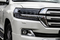 Toyota Land Cruiser 200 2007–2021 Framlyktor 2016+ (Bugatti) foto 1
