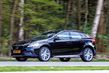 Terrängmodifiering av halvkombin Volvo V40 Cross Country foto 2