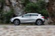 Kompakt crossover Infiniti QX30 foto 14