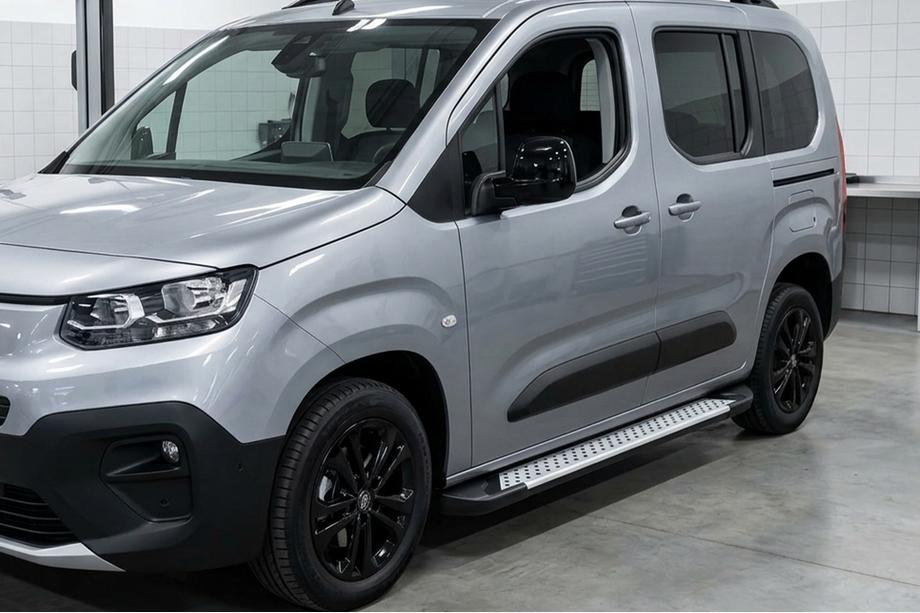 Opel Combo 2019– Sidosteg Allmond Grey (2 st, aluminium) Image