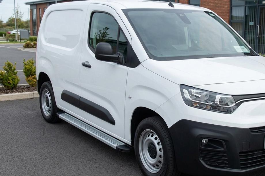 Opel Combo 2019– Sidosteg Maya V2 (2 st, aluminium) Image