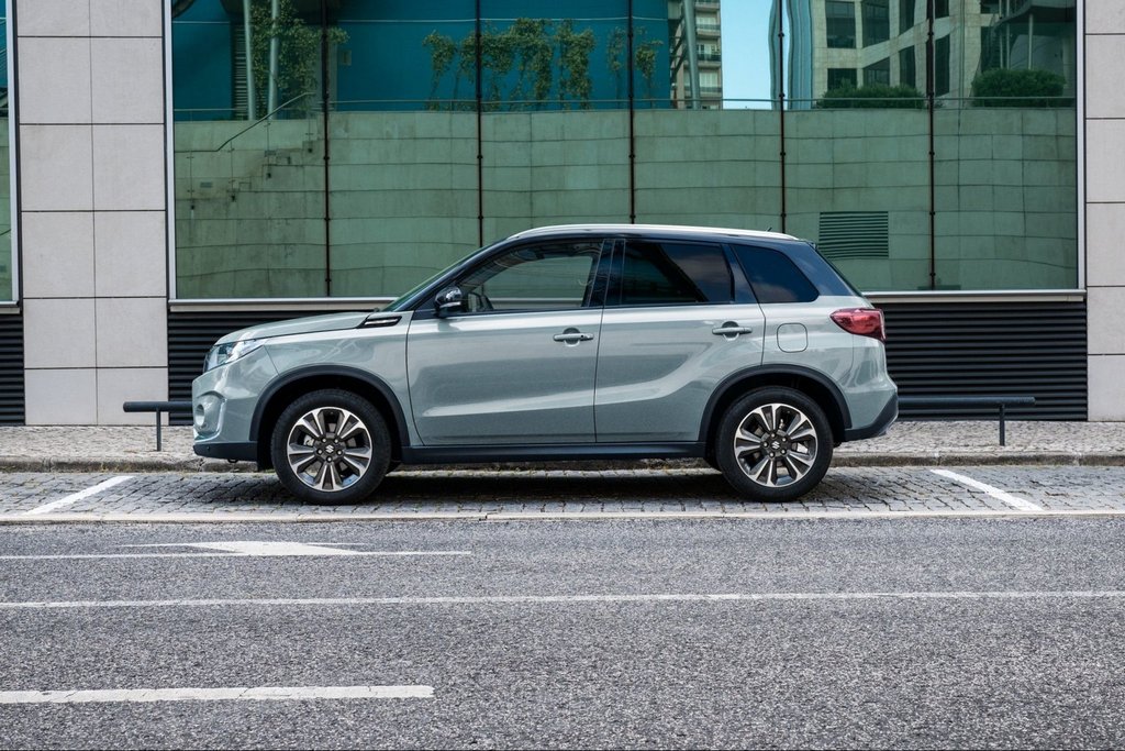 Test av kompakta crossovern Suzuki Vitara