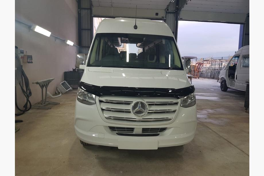 Mercedes Sprinter W907/W910 2018– Huvdeflektor (EuroCap) Foto 6