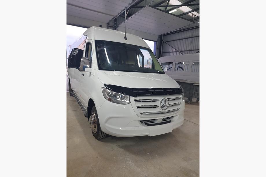 Mercedes Sprinter W907/W910 2018– Huvdeflektor (EuroCap) Foto 14