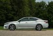 Mellanstor sedan Nissan Altima i sjätte generationen foto 3