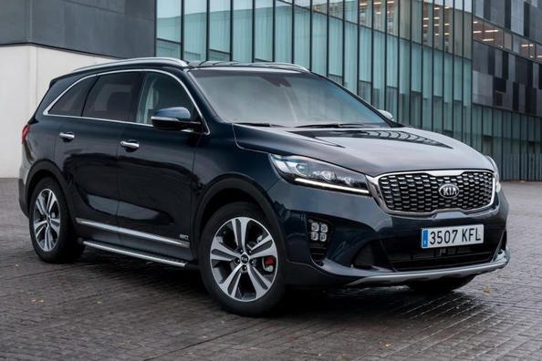 KIA Sorento 3:e generationen (UM, 2014–2020): översikt, facelift 2017 och vad du bör kolla begagnat