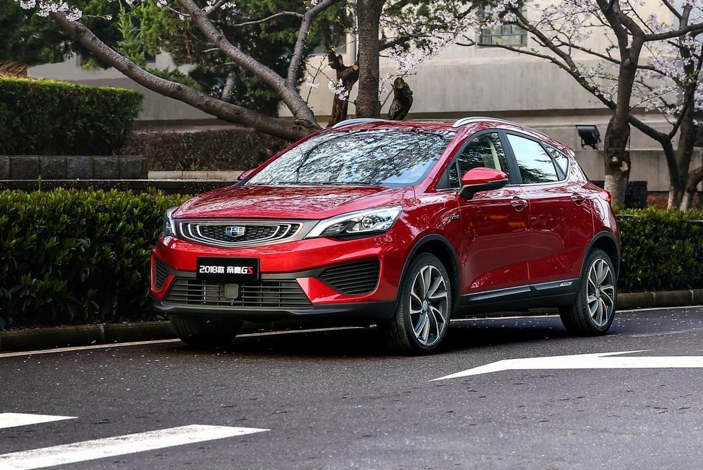 Test av uppdaterade crossovern Geely Emgrand GS