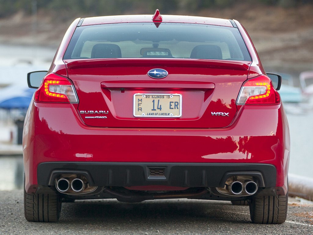 Uppdaterad sportig sedan Subaru WRX