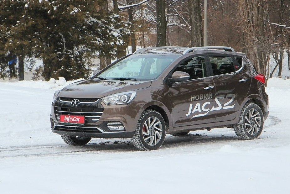 Recension av den subkompakta crossovern JAC S2