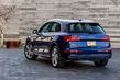 Andra generationen av den kompakta crossovern Audi Q5 foto 9