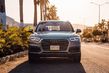 Andra generationen av den kompakta crossovern Audi Q5 foto 10