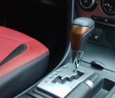 Toyota Land Cruiser 200 2007–2021 Växelspaksknopp (svart läder + ljust trä) foto 3