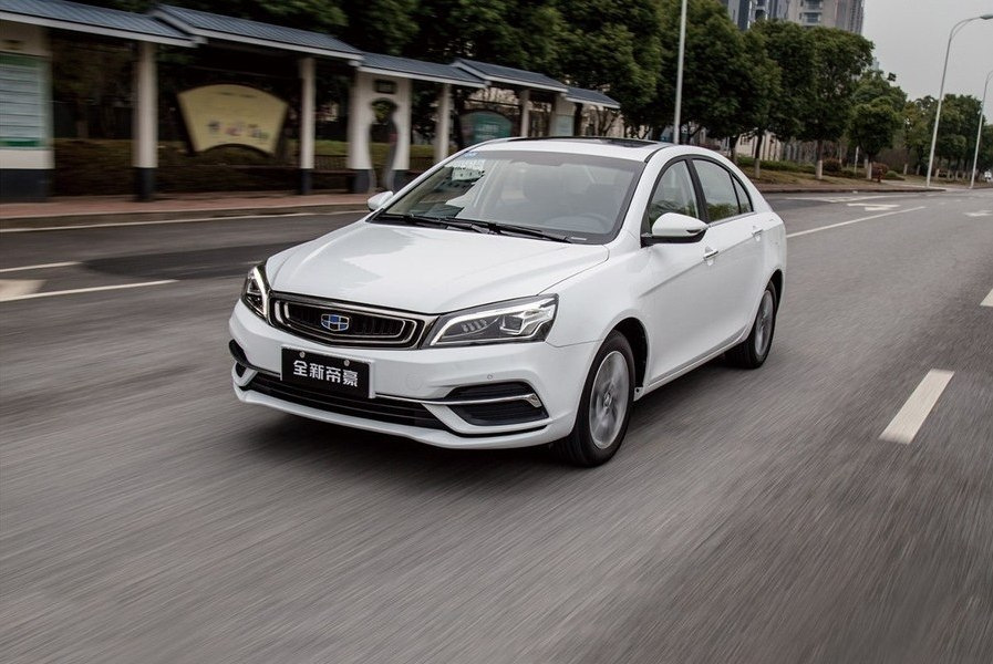 Test av uppdaterade sedanen Geely Emgrand 7