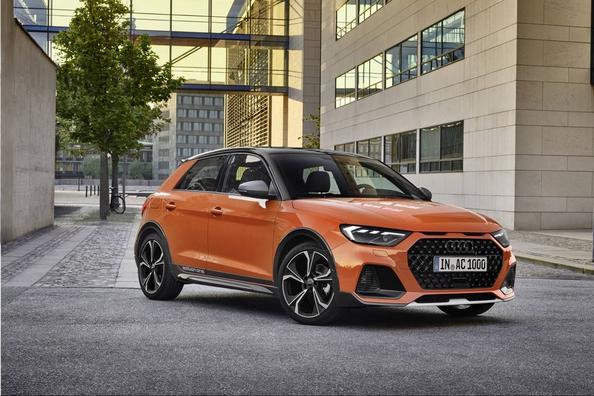 Crossoverversion av halvkombin Audi A1 Citycarver