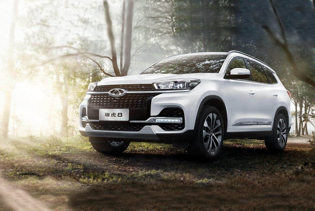 Test av mellanstora crossovern Chery Tiggo 8