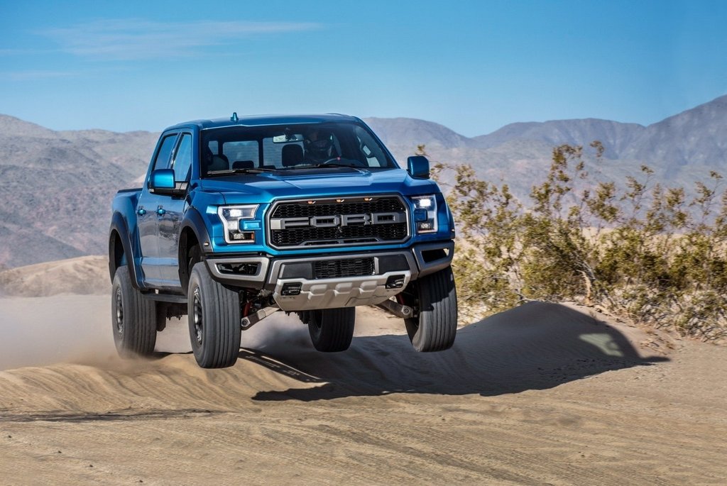 Test av fullstora pickupen Ford F-150 Raptor