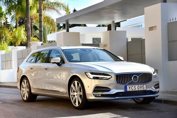 Test av Volvo V90, en fullstor kombi