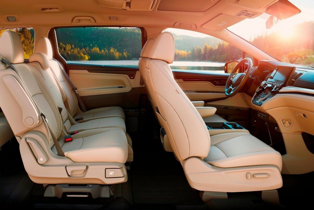 Test av åttasitsiga fullsize-minivanen Honda Odyssey