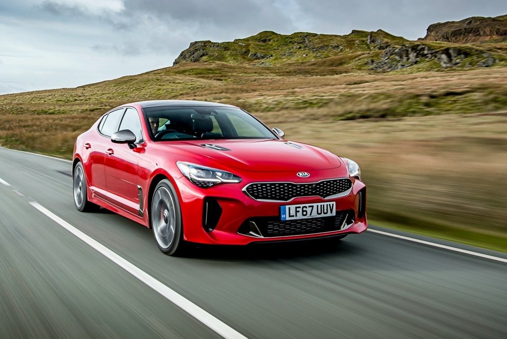 Test av fullstor liftbacken KIA Stinger
