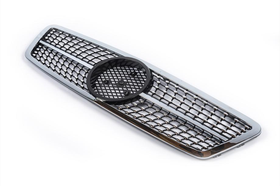 Mercedes C-klass W203 2000–2007 Främre grill Diamond Silver Foto 3