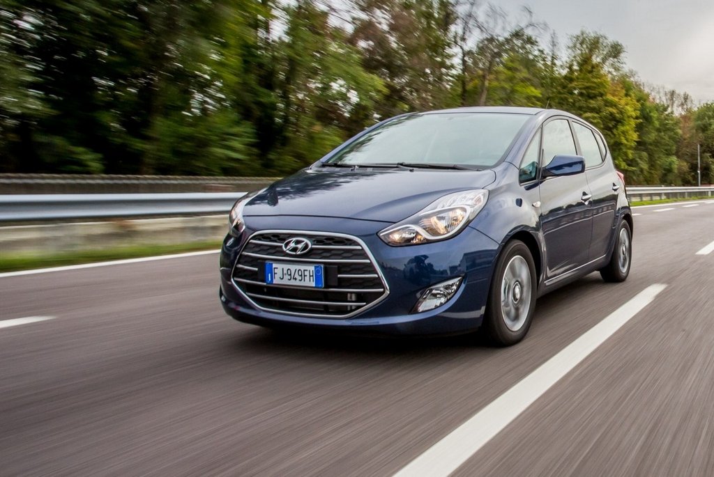 Test av den subkompakta minibussen Hyundai ix20