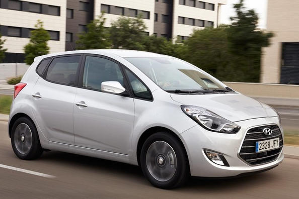 Test av den subkompakta minibussen Hyundai ix20