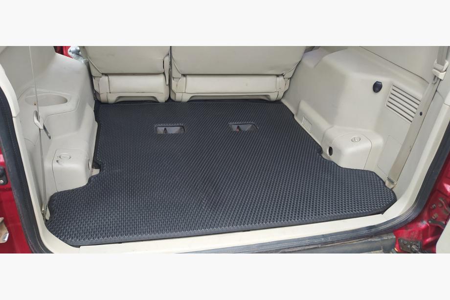 Mitsubishi Pajero Wagon III 1999–2006 Bagagerumsmatta (EVA, svart) Image