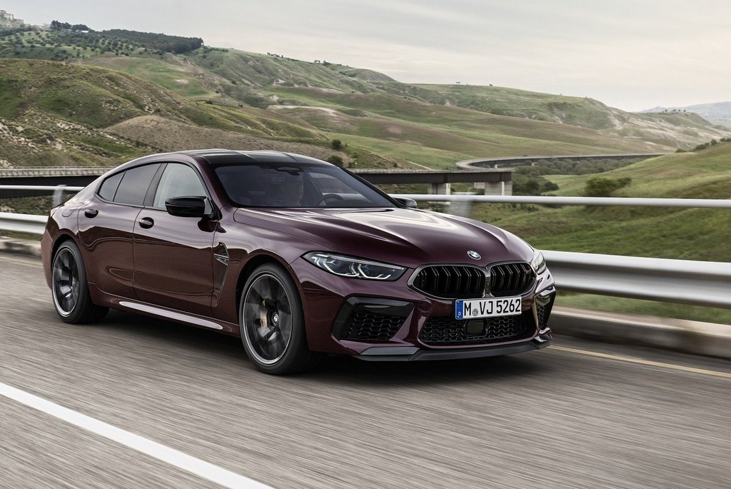 Test av sport sedanen BMW M8 Gran Coupe