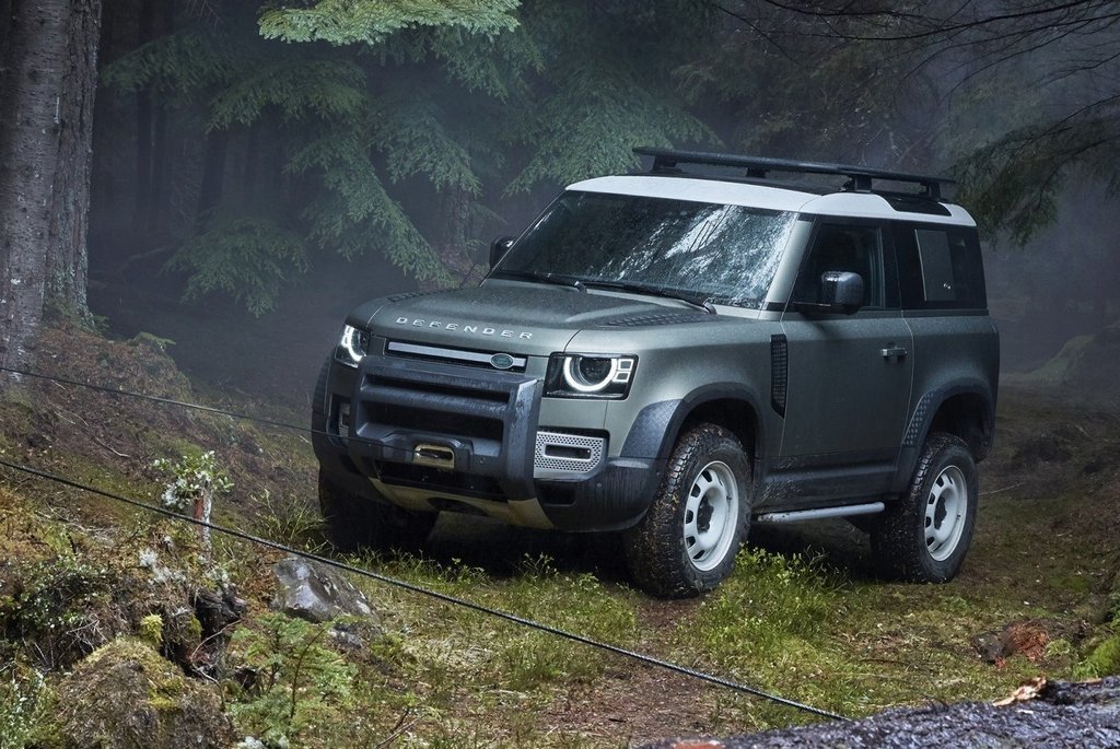 Premium tresdörrars SUV Land Rover Defender 90
