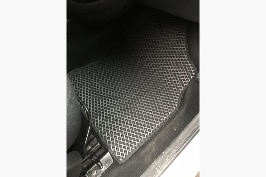 Citroen Berlingo 2008–2018 EVA bilmattor (svarta) Fram + bak + instegslister (5 st) Foto 3