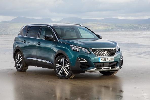 Andra generationen av crossovermodellen Peugeot 5008