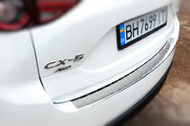 Mazda CX-5 2017–2025 Lastskydd bakre stötfångare Carmos (rostfritt stål) foto 1