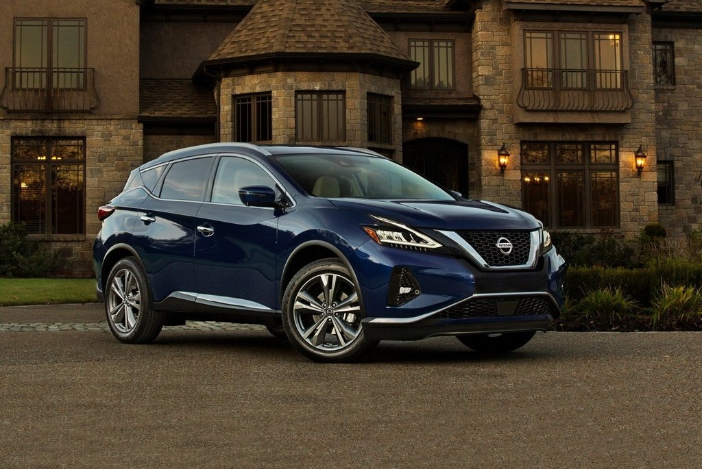 Test av uppdaterade mellanstora crossovern Nissan Murano