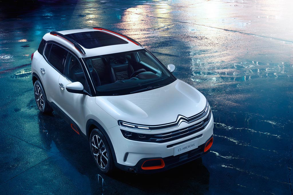 Bekantskap med kompakta crossovern Citroen C5 Aircross