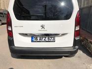 Peugeot Partner/Rifter 2019– Rostfri list ovanför registreringsskylten foto 3