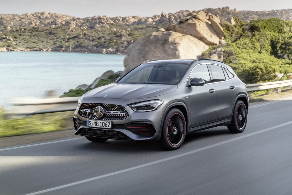 Test av den kompakta premiumcrossovern Mercedes-Benz GLA-Class