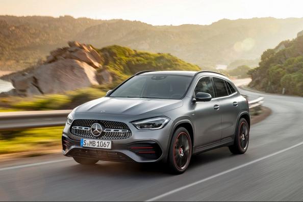 Test av den kompakta premiumcrossovern Mercedes-Benz GLA-Class