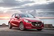 Uppdaterade subkompakta halvkombin Mazda 2 foto 1