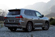 Premium fyrhjulsdriven SUV Lexus LX foto 7