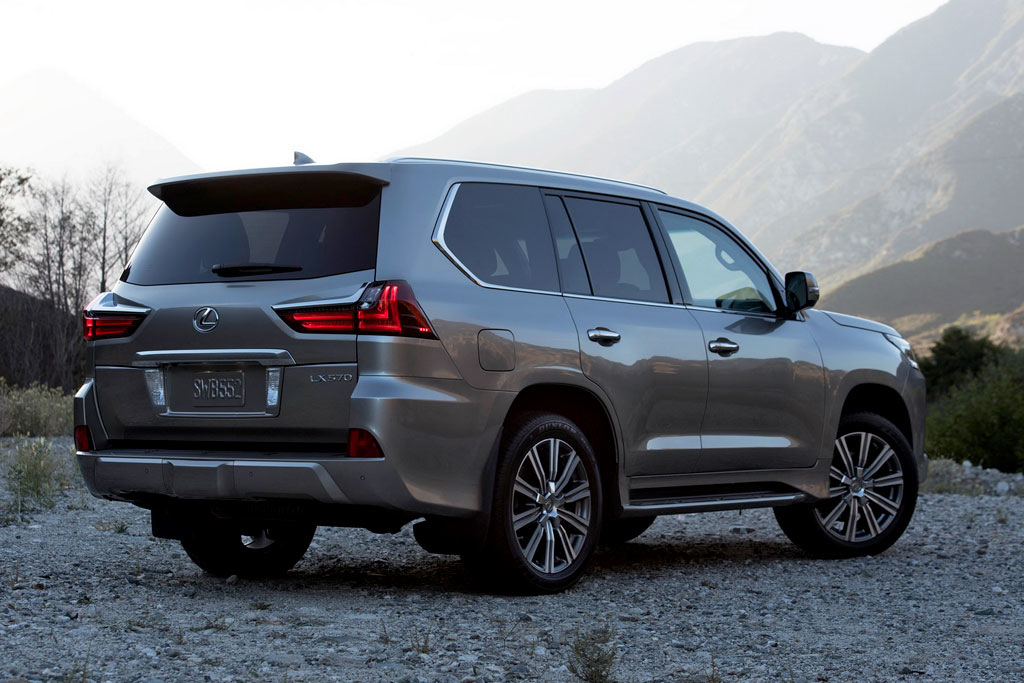 Premium fyrhjulsdriven SUV Lexus LX