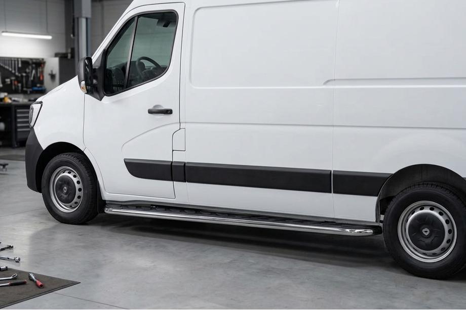 Renault Master 2011–2023 Maydos V1 sidosteg (2 st, aluminium) Kort hjulbas Image