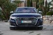 Sportig lyxsedan Audi S8 foto 4