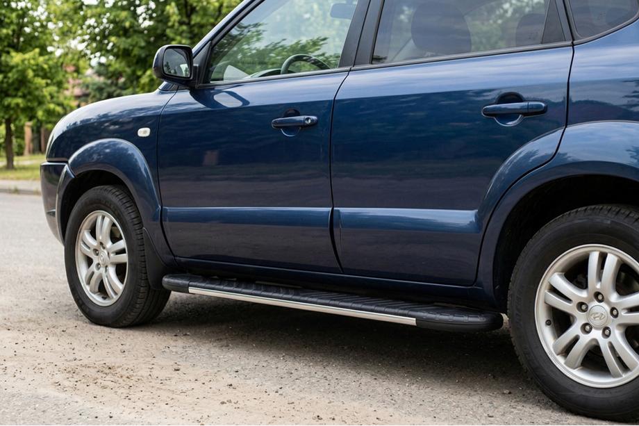 Hyundai Tucson JM 2004– Sidosteg Bosphorus Grey (2 st, aluminium) Foto 1
