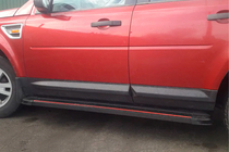 Land Rover Freelander II 2006–2014 Sidosteg Maya Red (2 st, aluminium) foto 4
