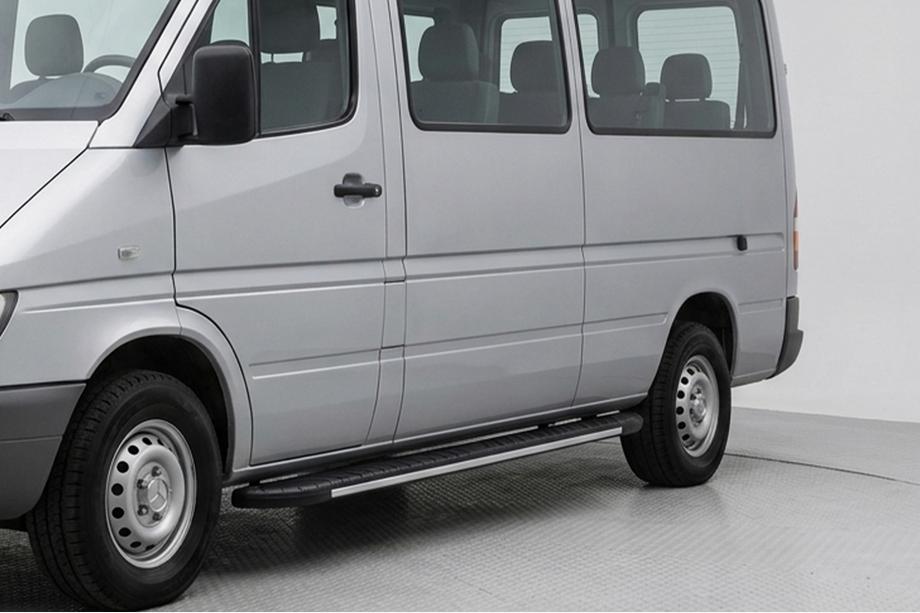 Volkswagen LT 1995–2006 Sidosteg Bosphorus Grey (2 st, aluminium) Mellanhjulbas Image