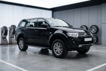 Mitsubishi Pajero Sport 2008–2015 Sidosteg Bosphorus Grey (2 st, aluminium) foto 1