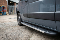 Nissan NV400 2010–2024 Sidosteg Duru (2 st, aluminium) foto 1