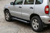 Chevrolet Niva 1998–2020 Sidosteg New Vision Black (2 st, aluminium) foto 1