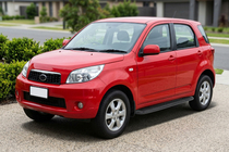 Daihatsu Terios 2006–2017 Sidosteg Tayga Black (2 st, aluminium) foto 1